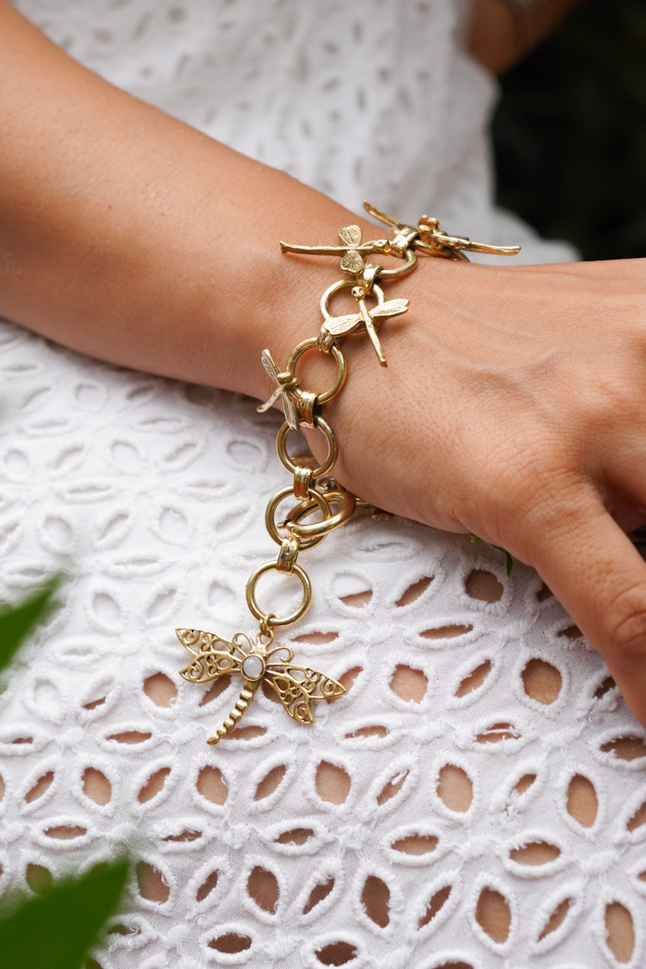 Fly away dragonfly charm bracelet