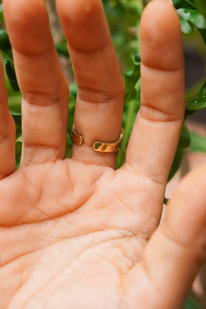 Tree of hope brass ring. Adjustable. Size 5-7
