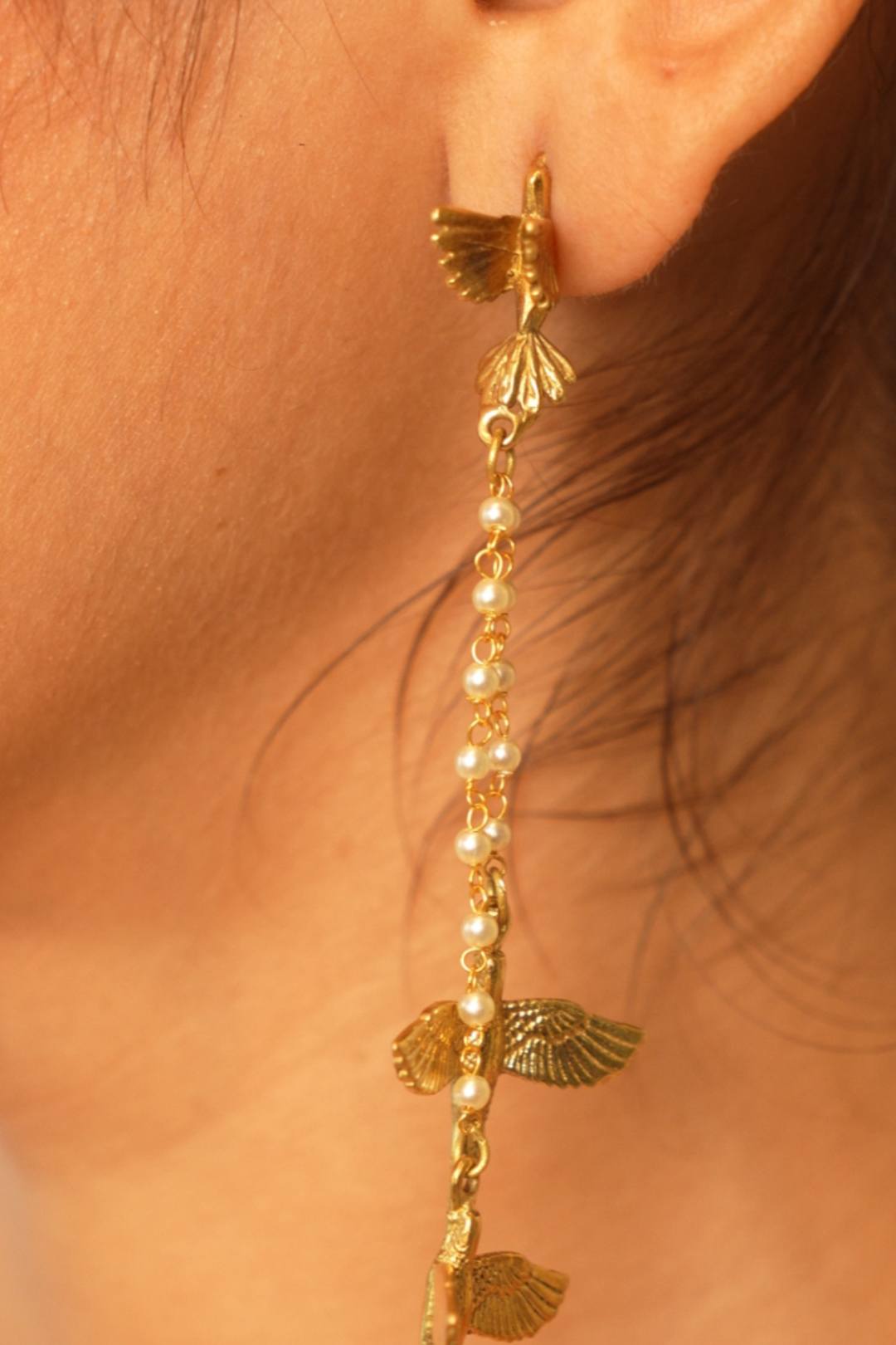 Aazaad parindey pearl danglers