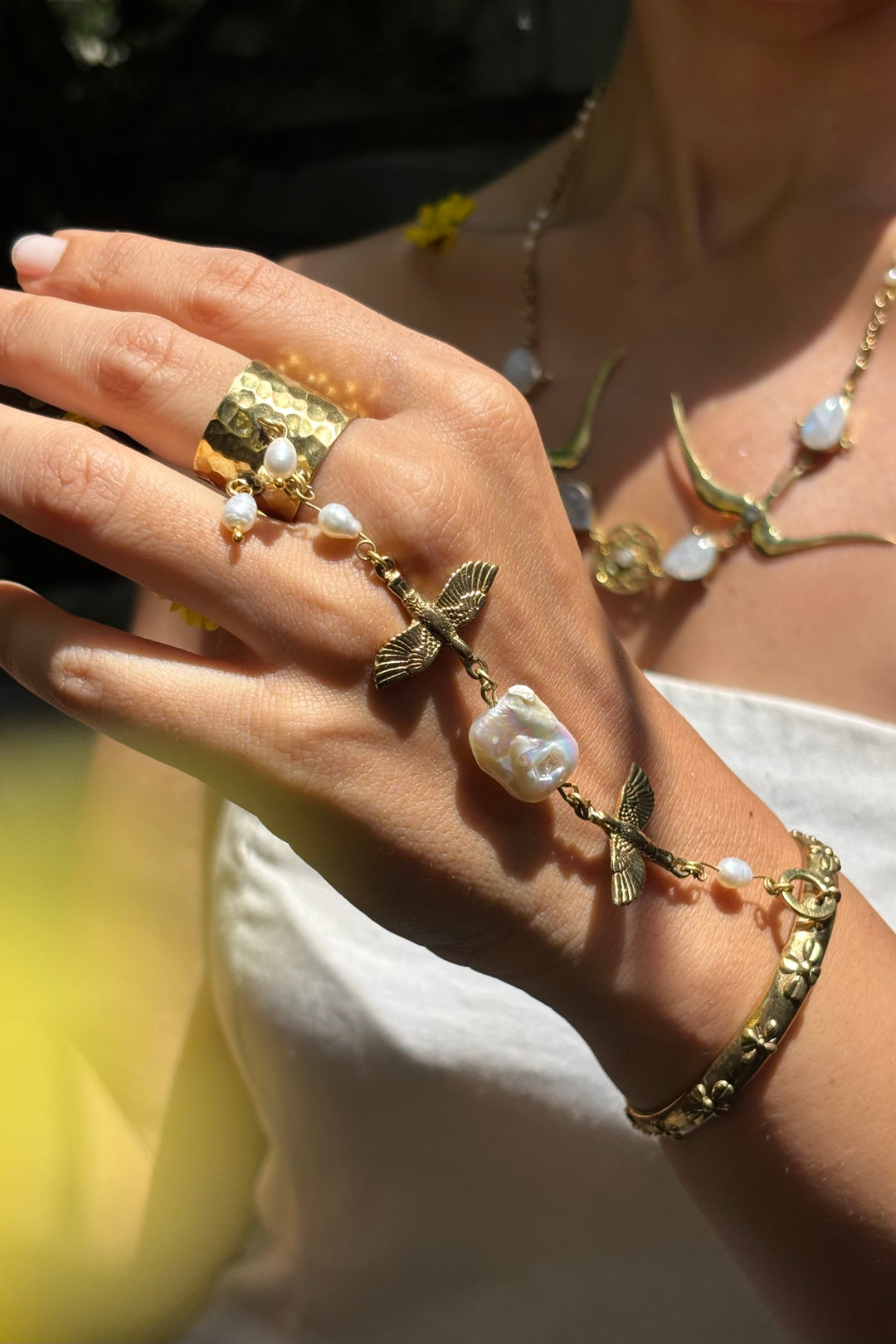 Aazaad parindey hand connector bangle