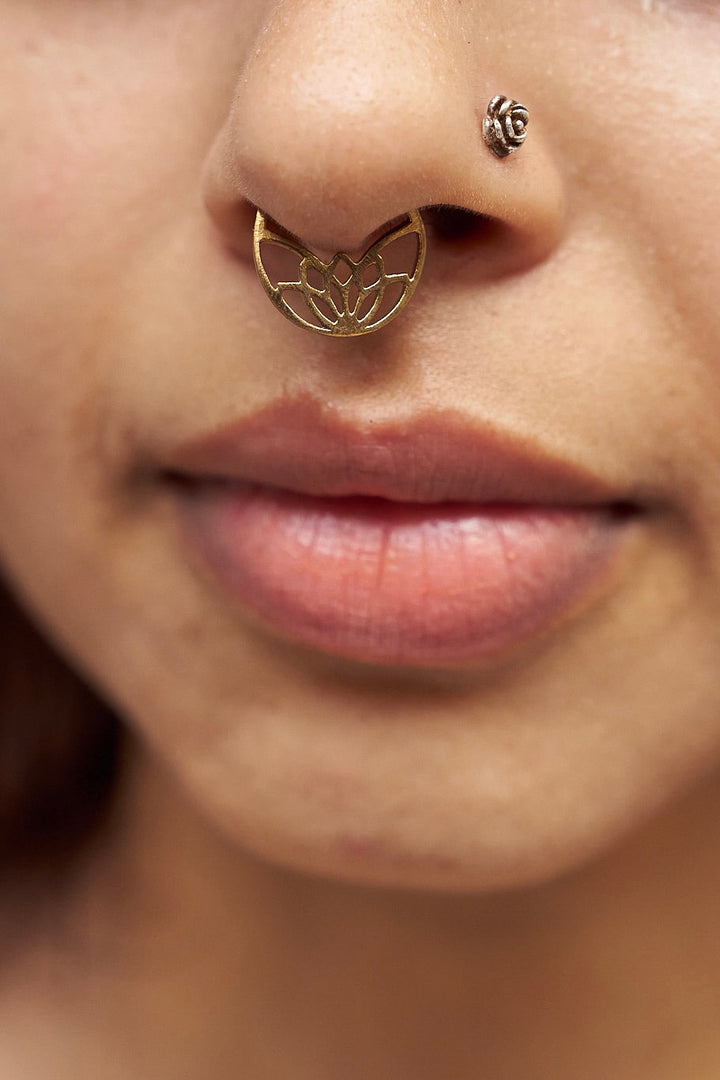 Lotus press-on brass septum
