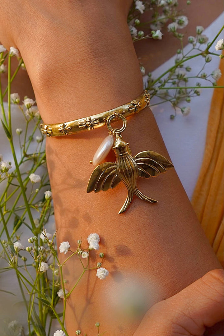 Bye bye birdie brass openable kadha