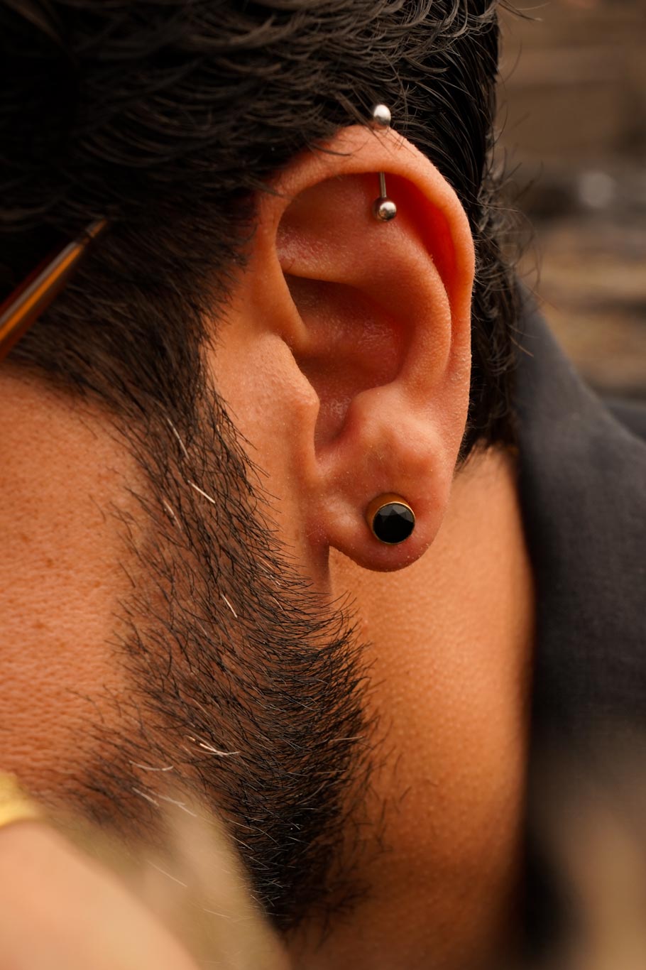 Black agate brass stud. Single stud earring.