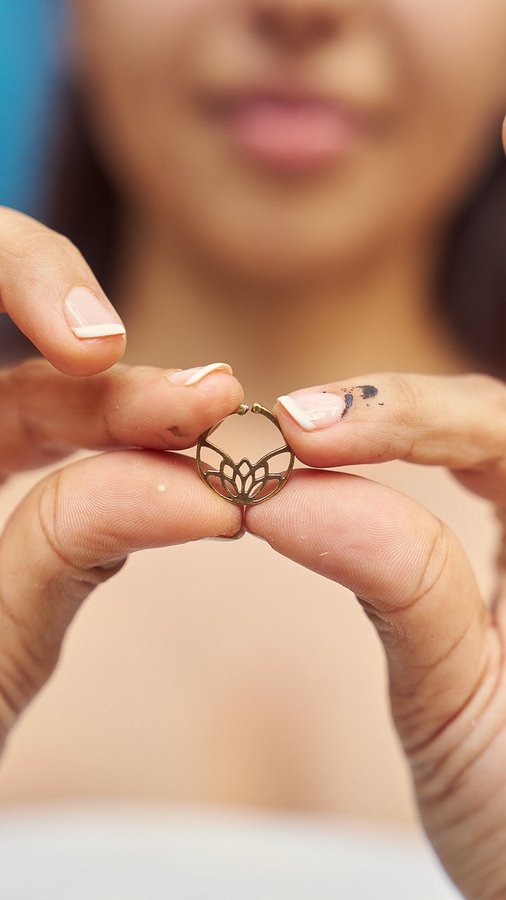 Lotus press-on brass septum