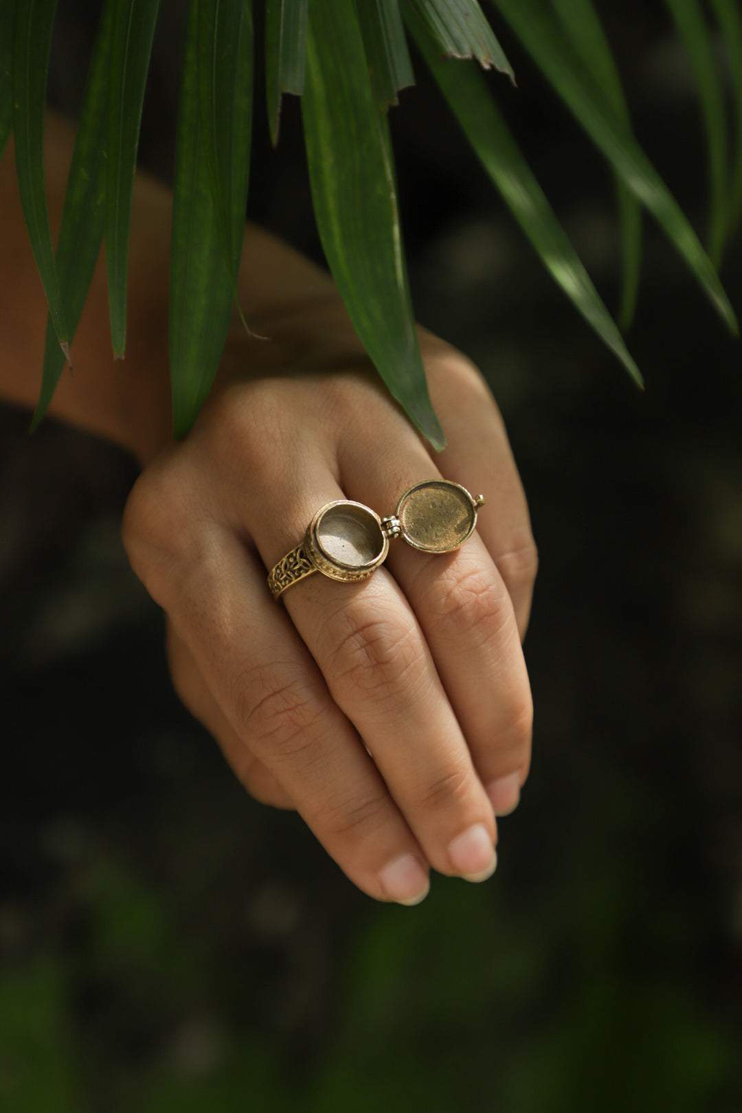 Celtic star brass ring