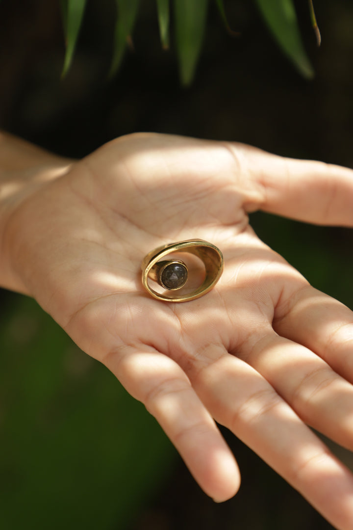 Labradorite adjustable brass band. Size 5-7