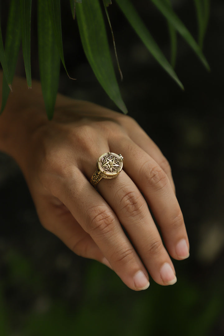 Celtic star brass ring