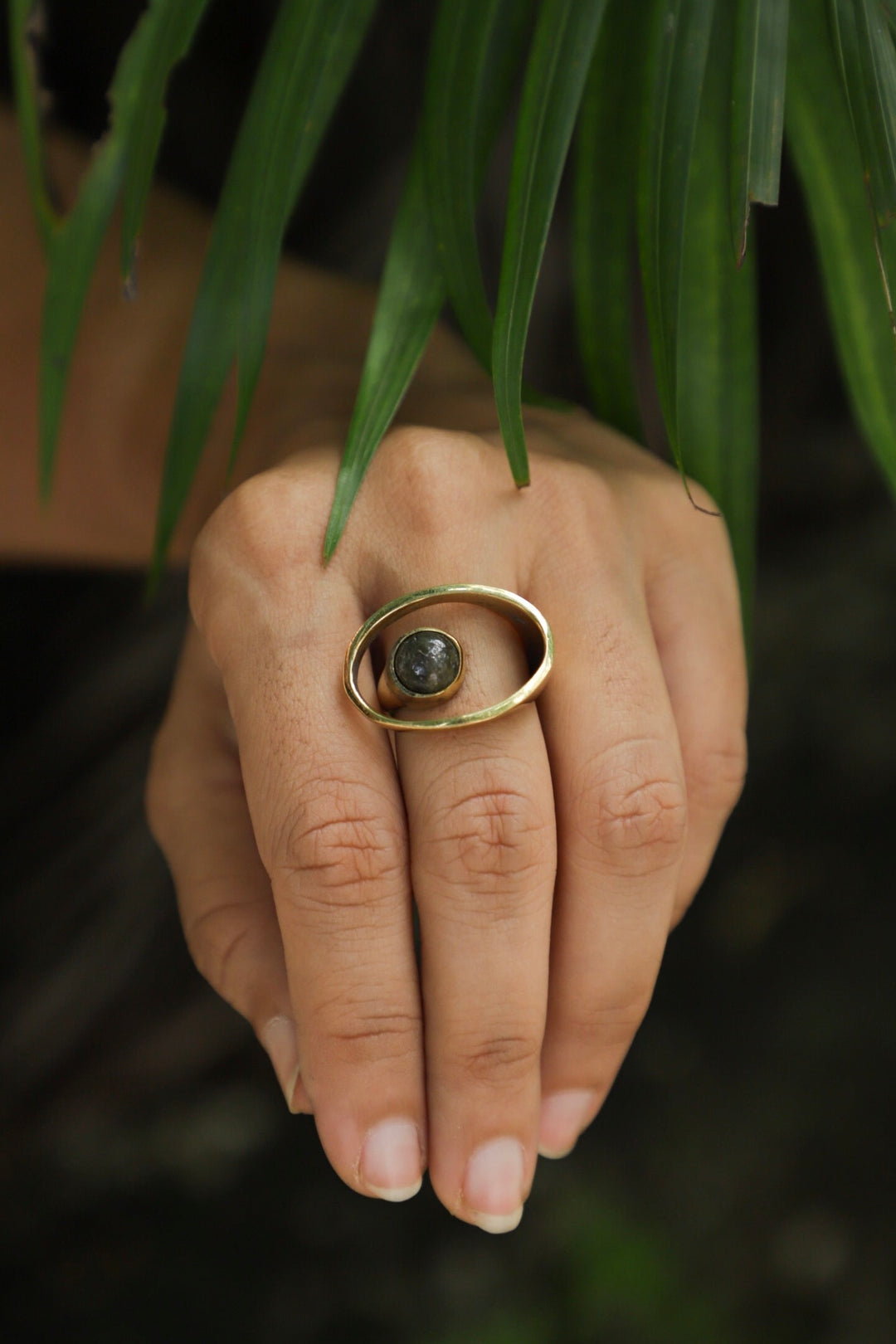 Labradorite adjustable brass band. Size 5-7