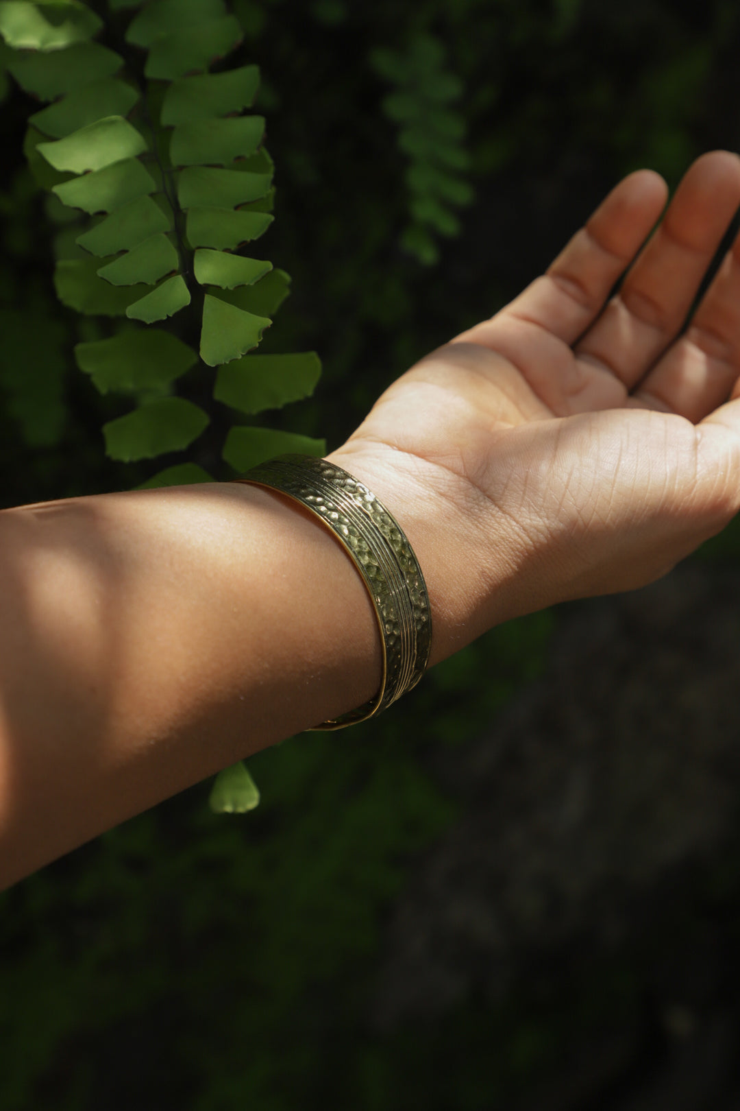 Moonstone dew drop brass kadha