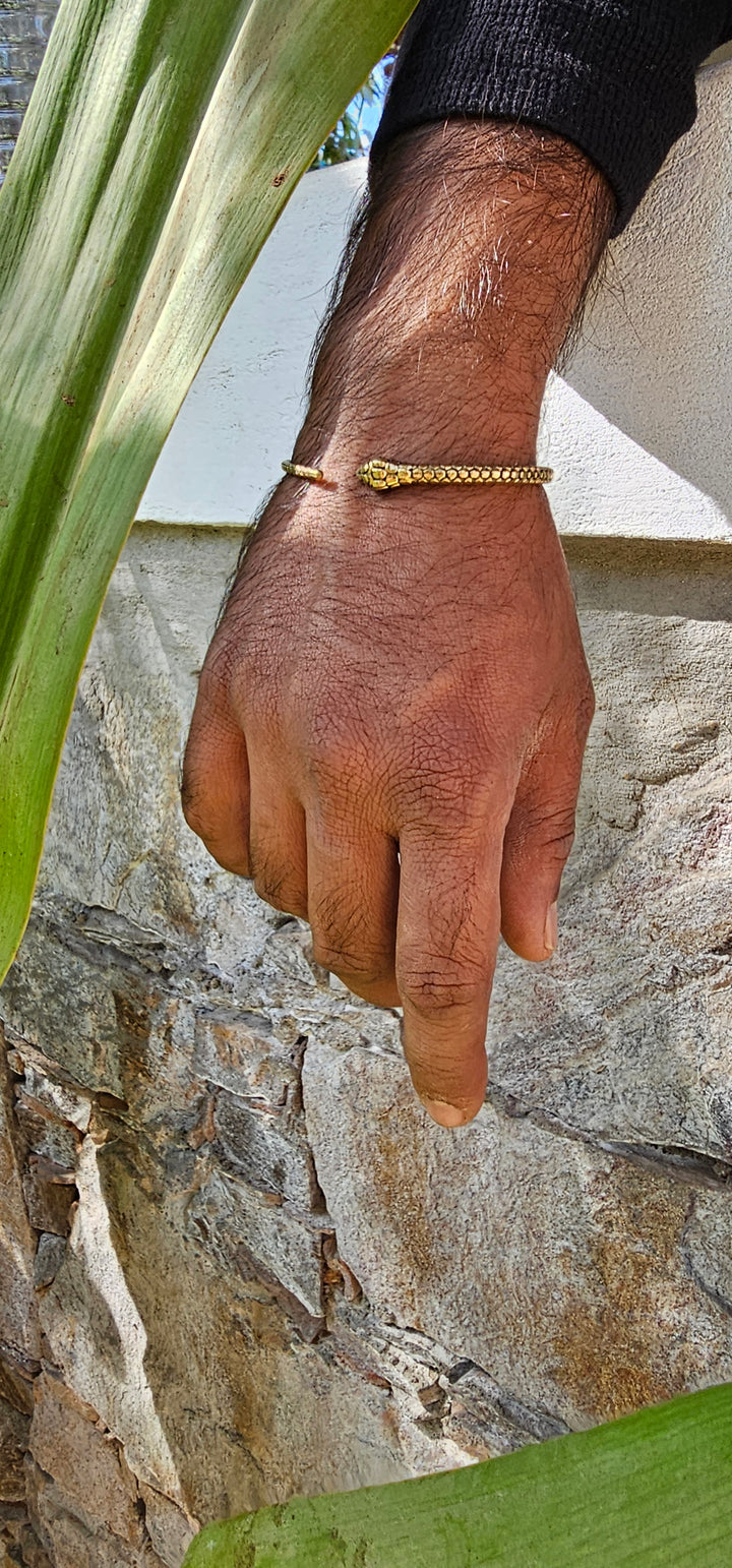 Kundalini Brass Kadha - mens collection.
