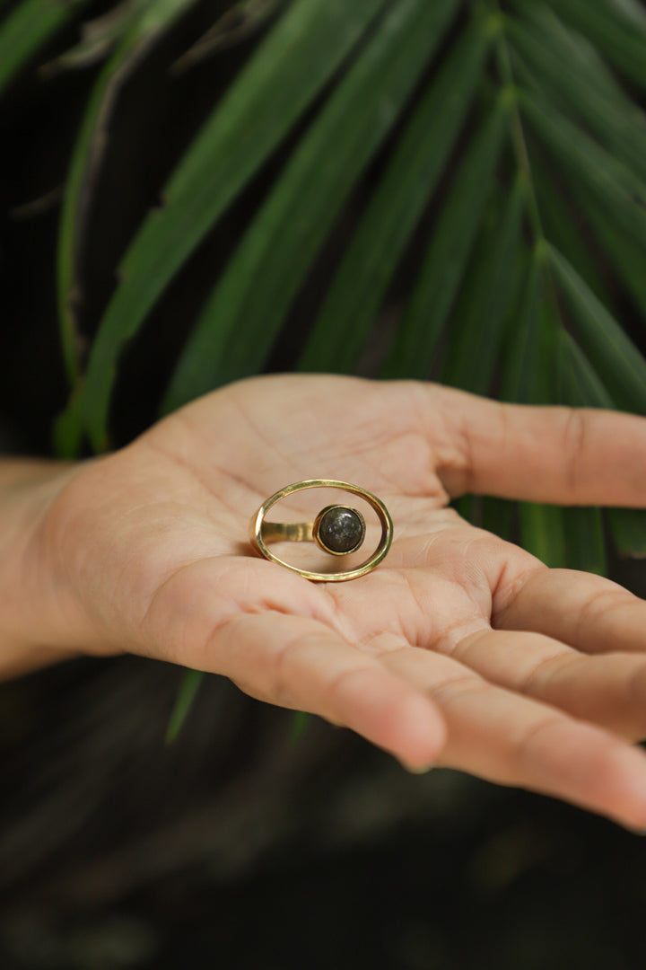 Labradorite adjustable brass band. Size 5-7