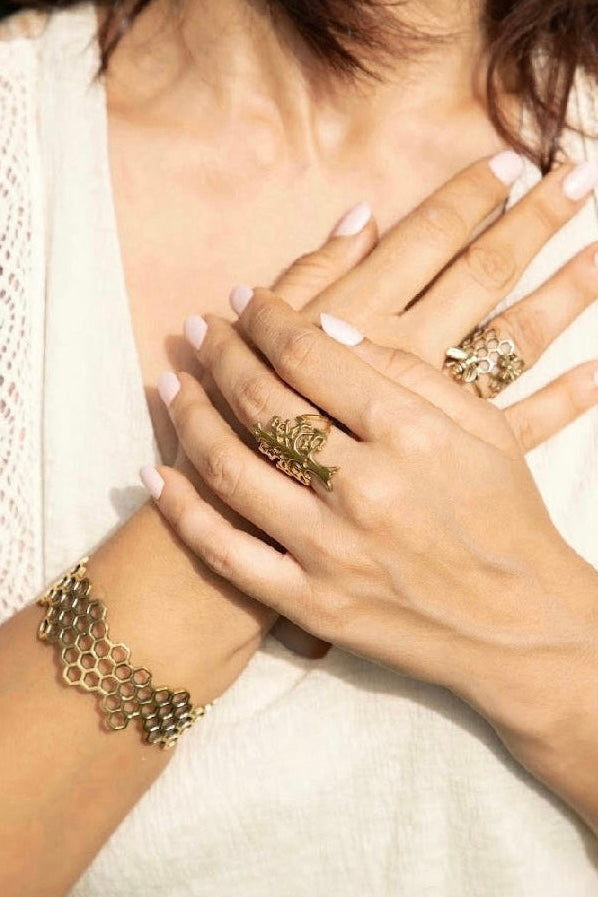 Honey comb brass bangle