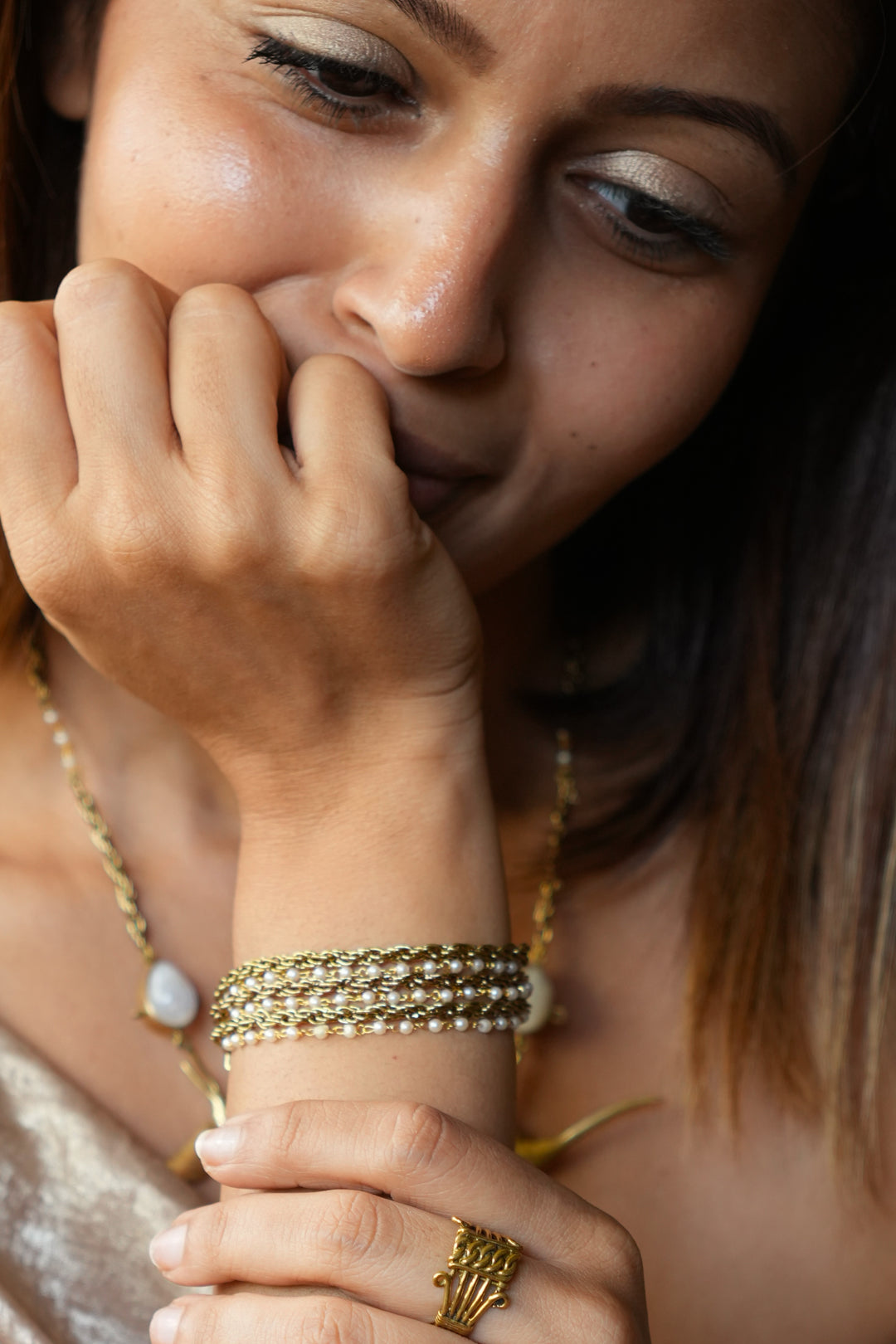 Pearl cluster alloy bracelet