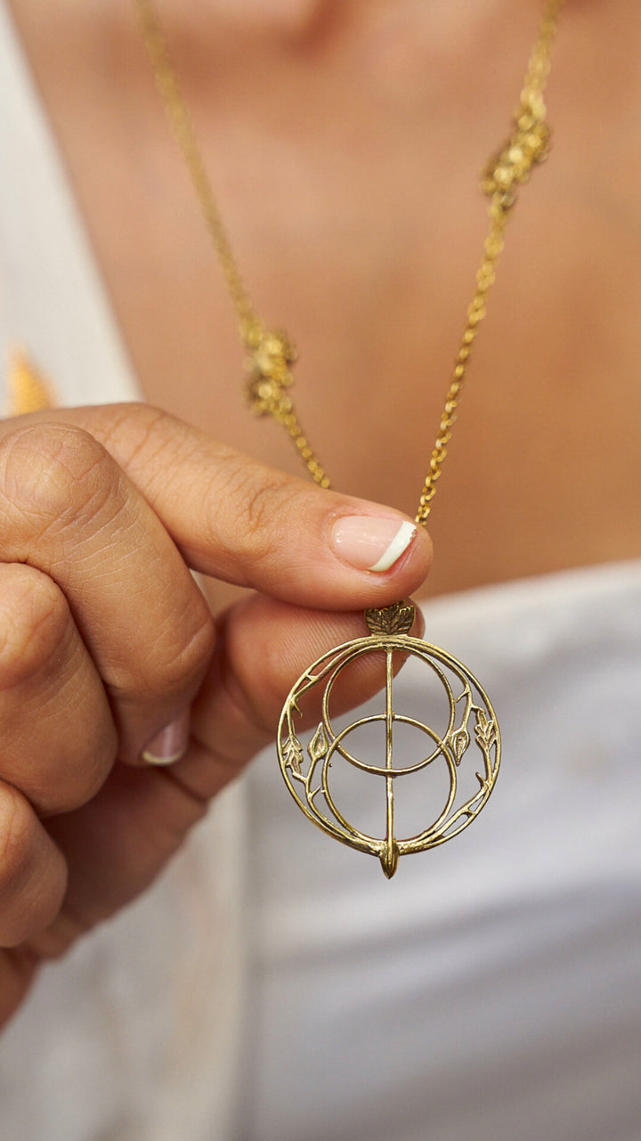 Healing nest necklace