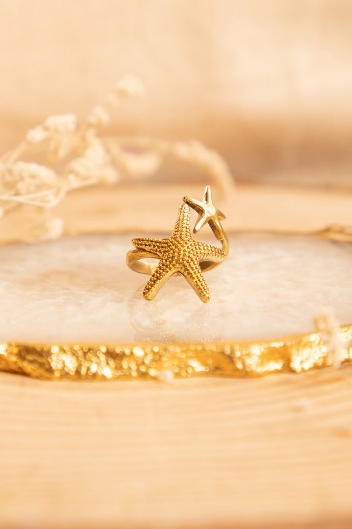 Star fish adjustable brass ring. Size 6-8
