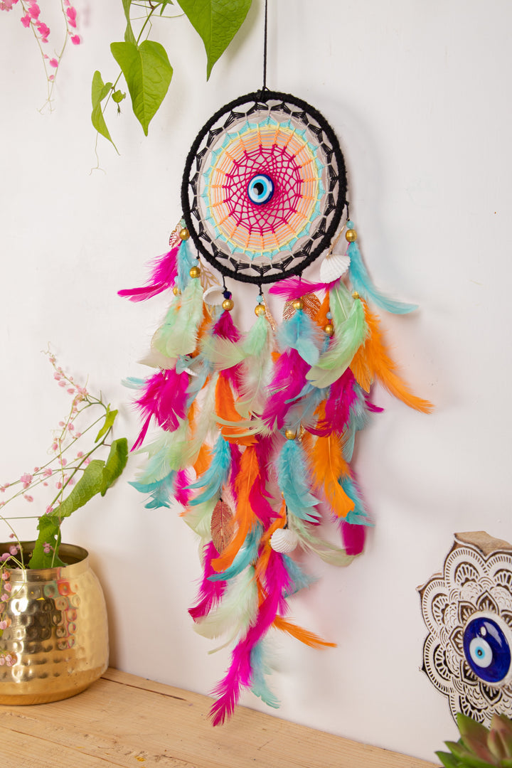 Retro love dreamcatcher