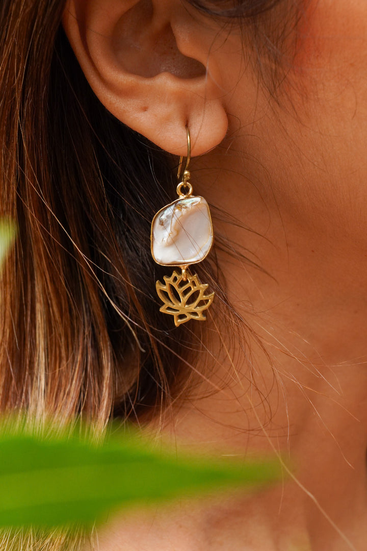 Aurora brass earrings