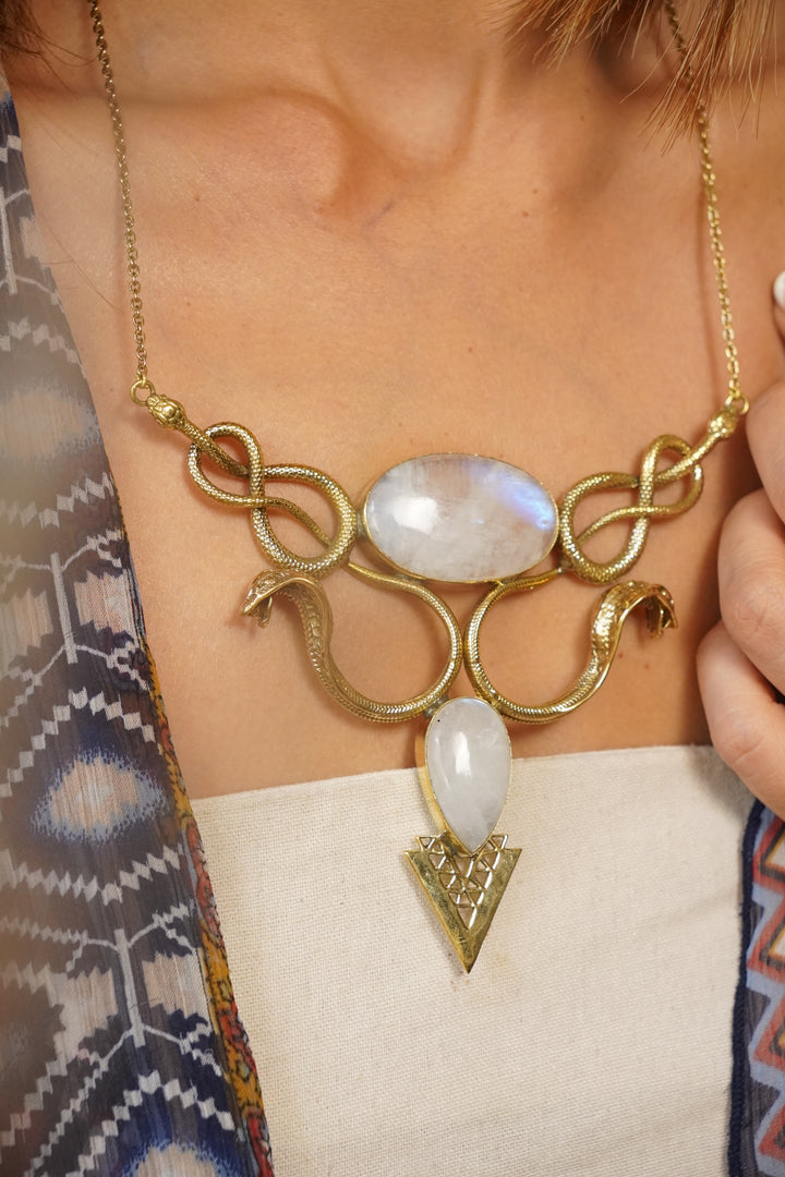 Paro Paro necklace