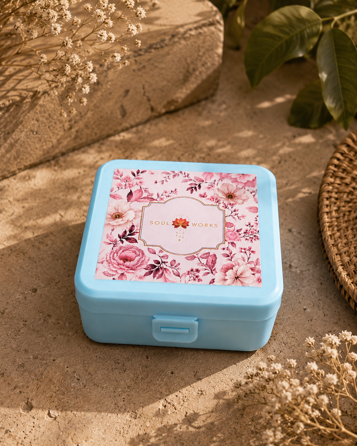 Blue jewellery organiser