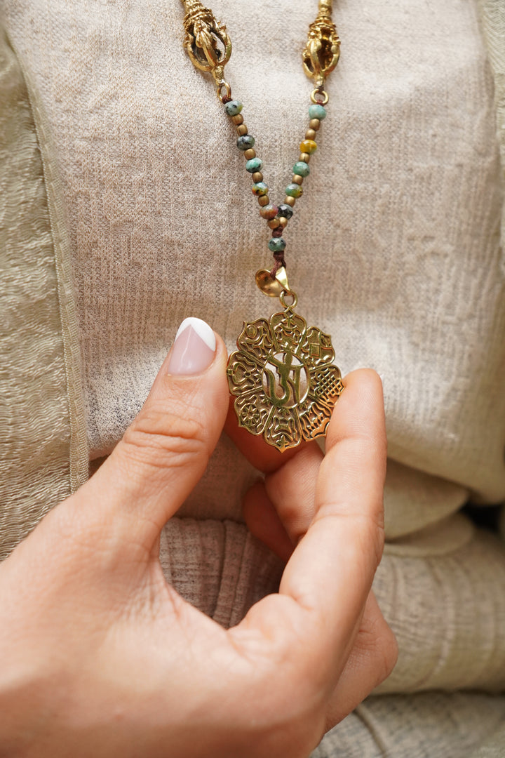 Om Vajra maala