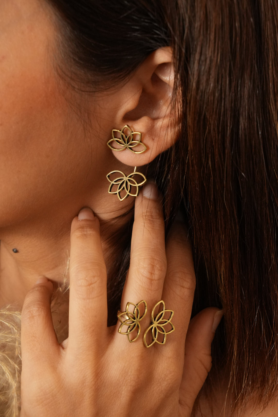 Neora - hide n seek earrings