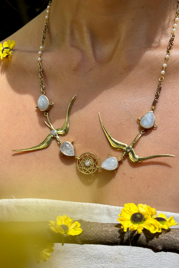 Aazaad parinde moonstone necklace