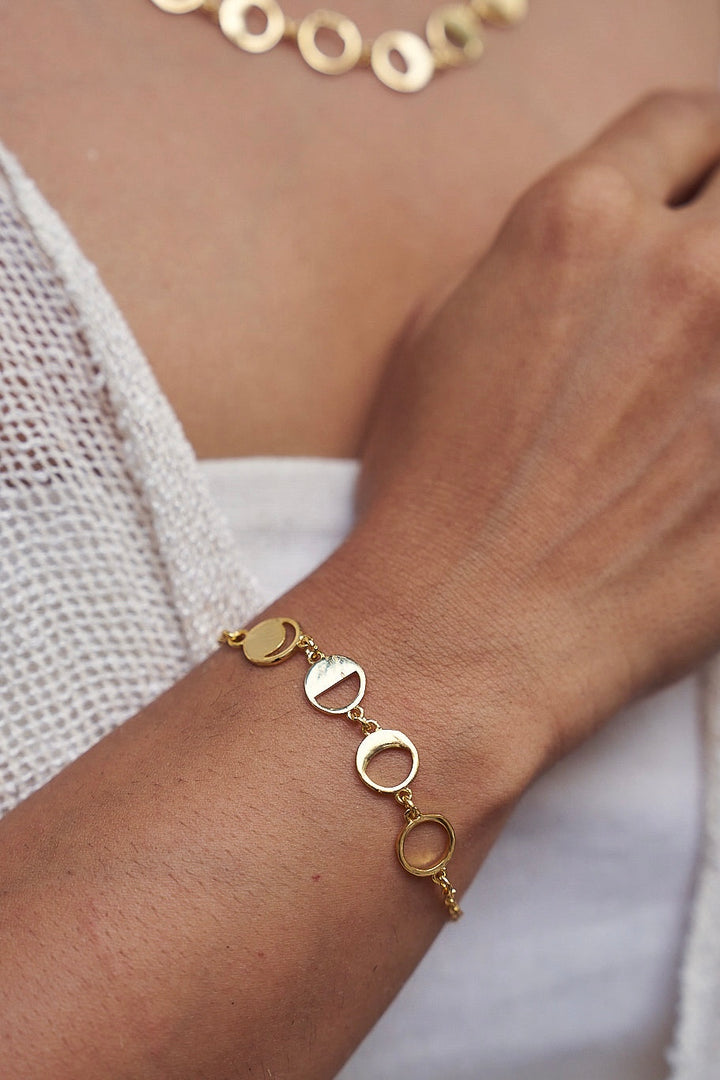 Moon phase - gold plated bracelet