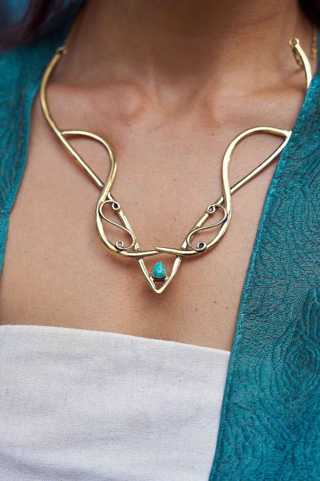 Turquoise collar necklace