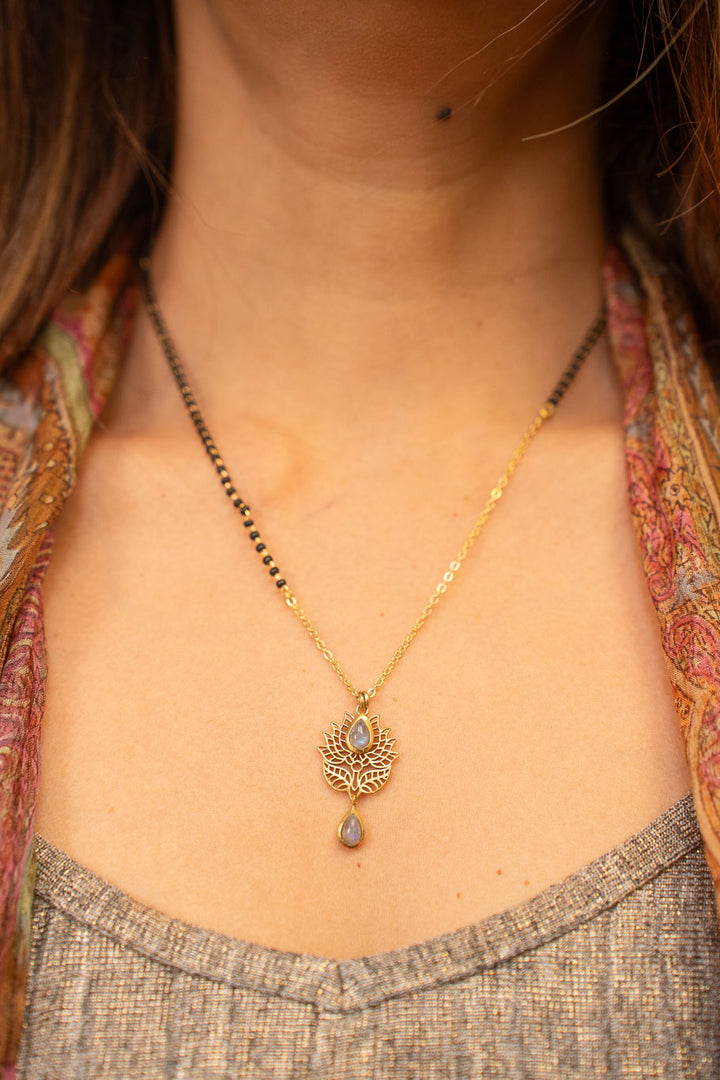 Sacred Lotus Labradorite Mangalsutra