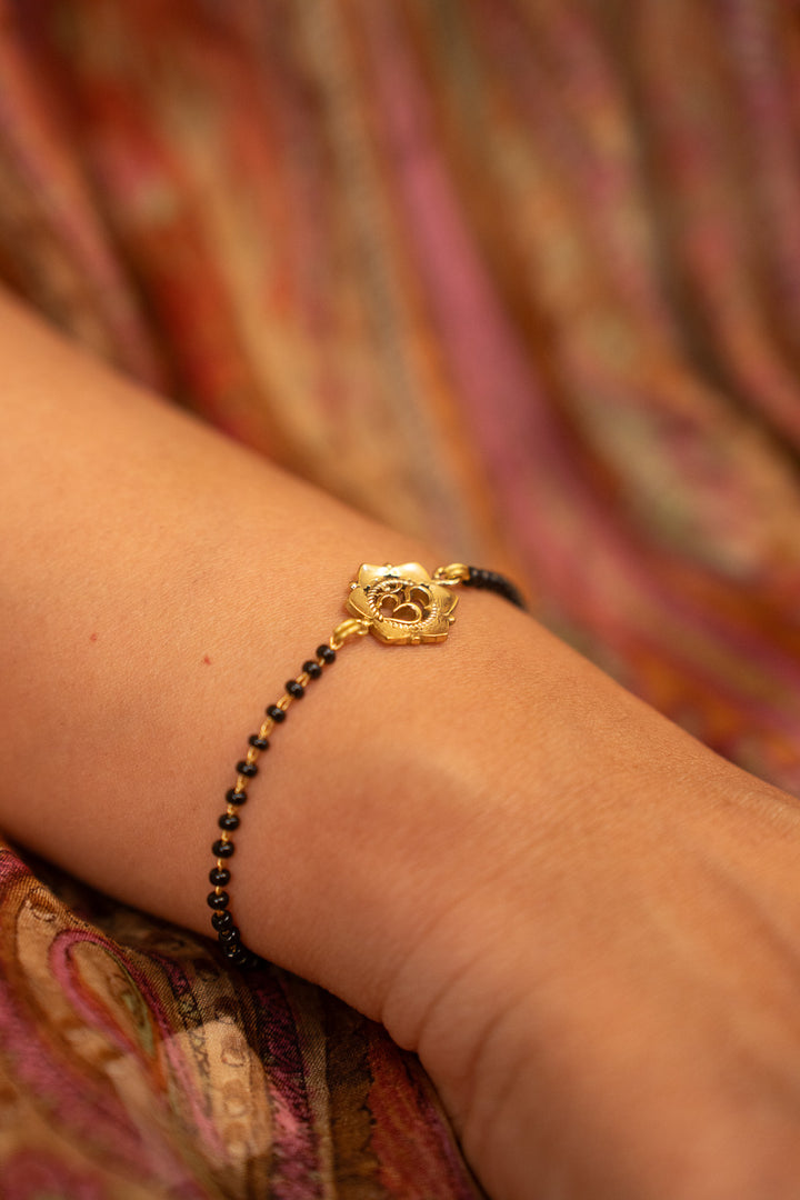Flower of Om- Mangalsutra Bracelet