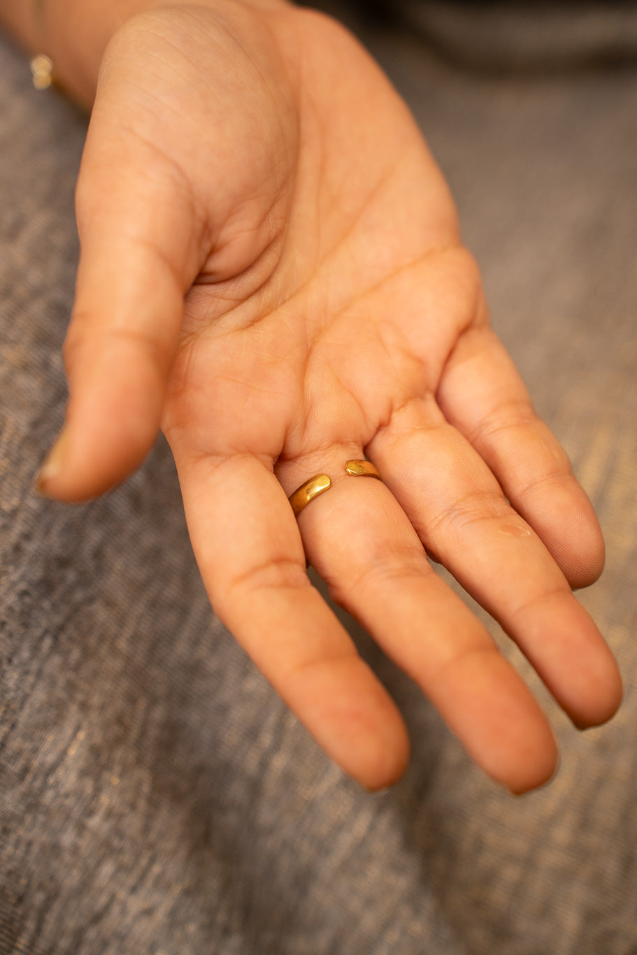 Garden Dragonfly Brass Ring. size 5-8  Adjustable