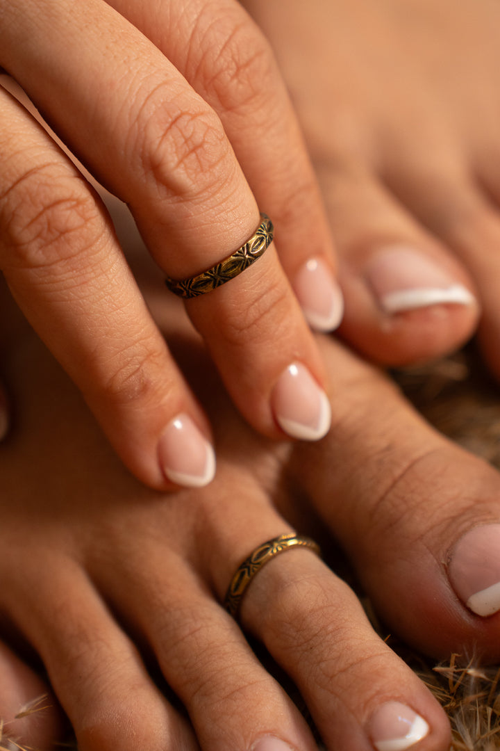 Evara (pair of) Toe Ring cum Mid Ring. Adjustable