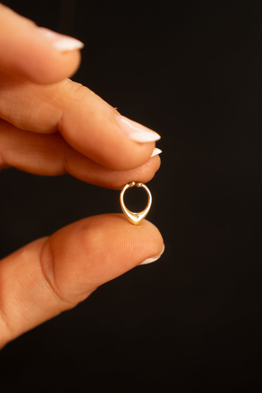 The Minimalist Tiny Septum- Press on