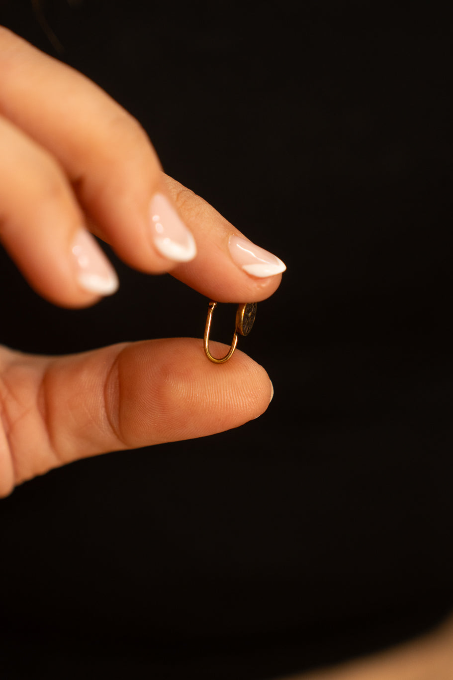 Aztec circle Nose Pin- Press on