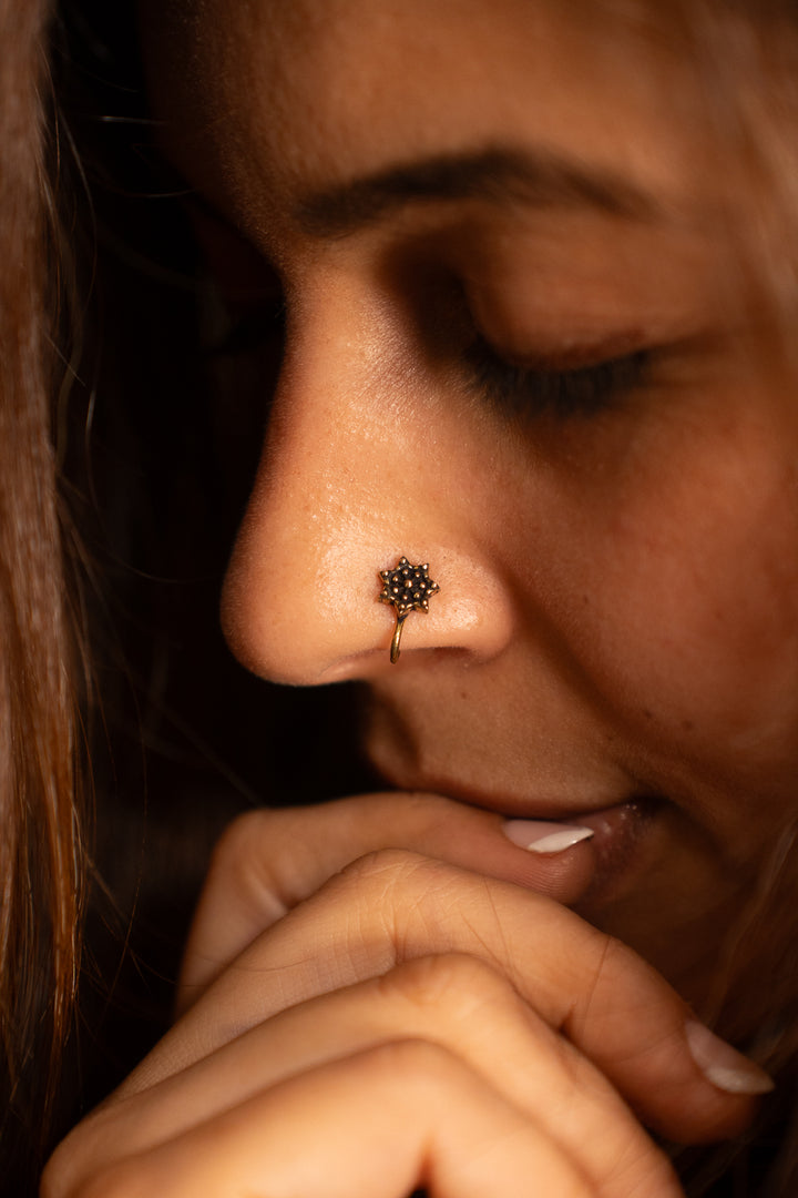 Starburst Nose Pin- Press on