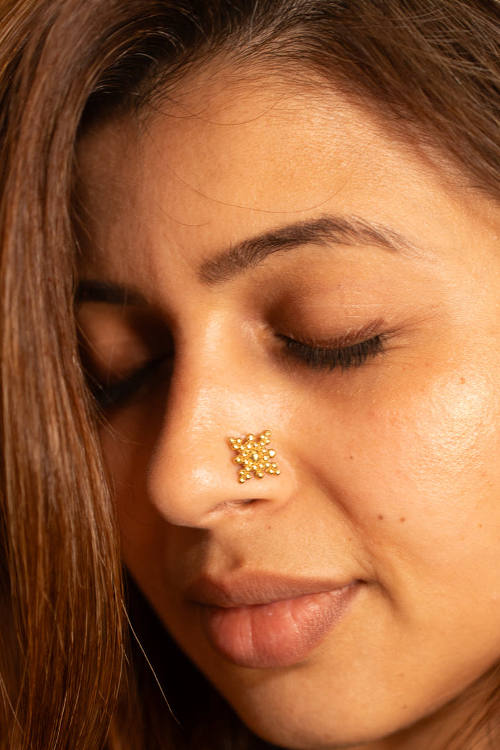 Banjaran Piercing Nose Pin