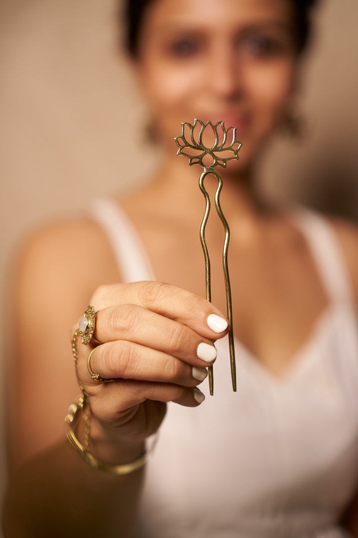 Lotus hair stick