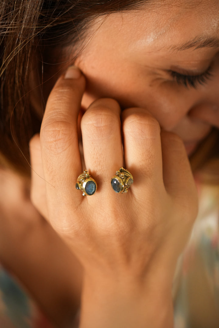 Damru Labradorite brass adjustable ring. Size 6-8