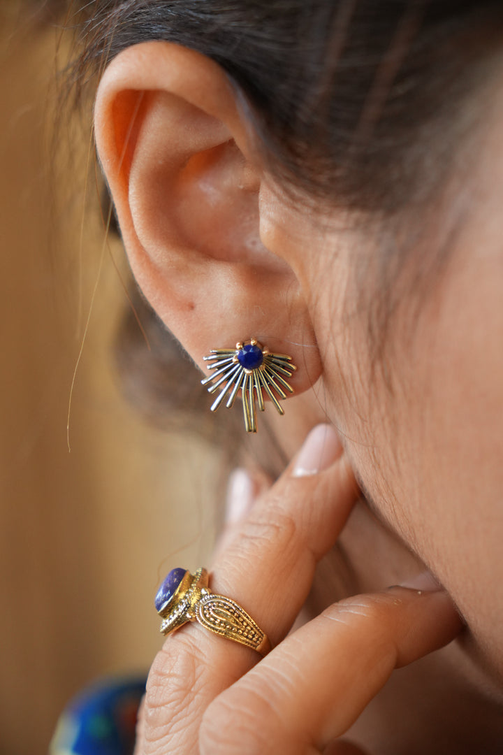 Lapis star studs