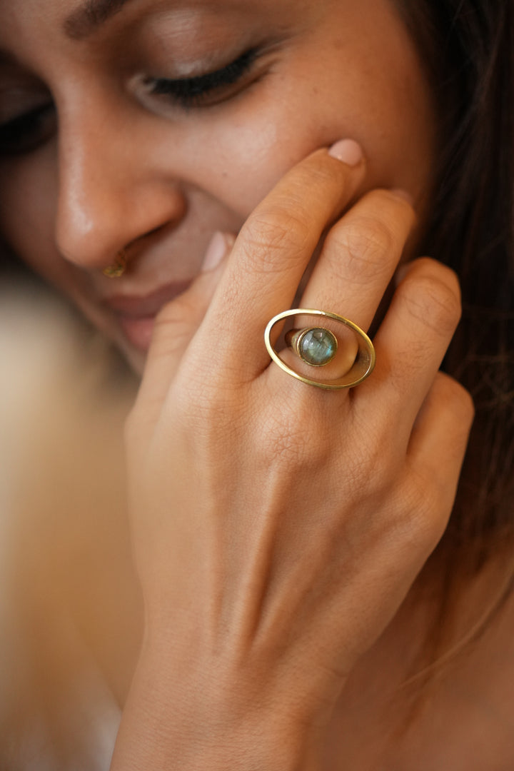 Labradorite adjustable brass band. Size 5-7