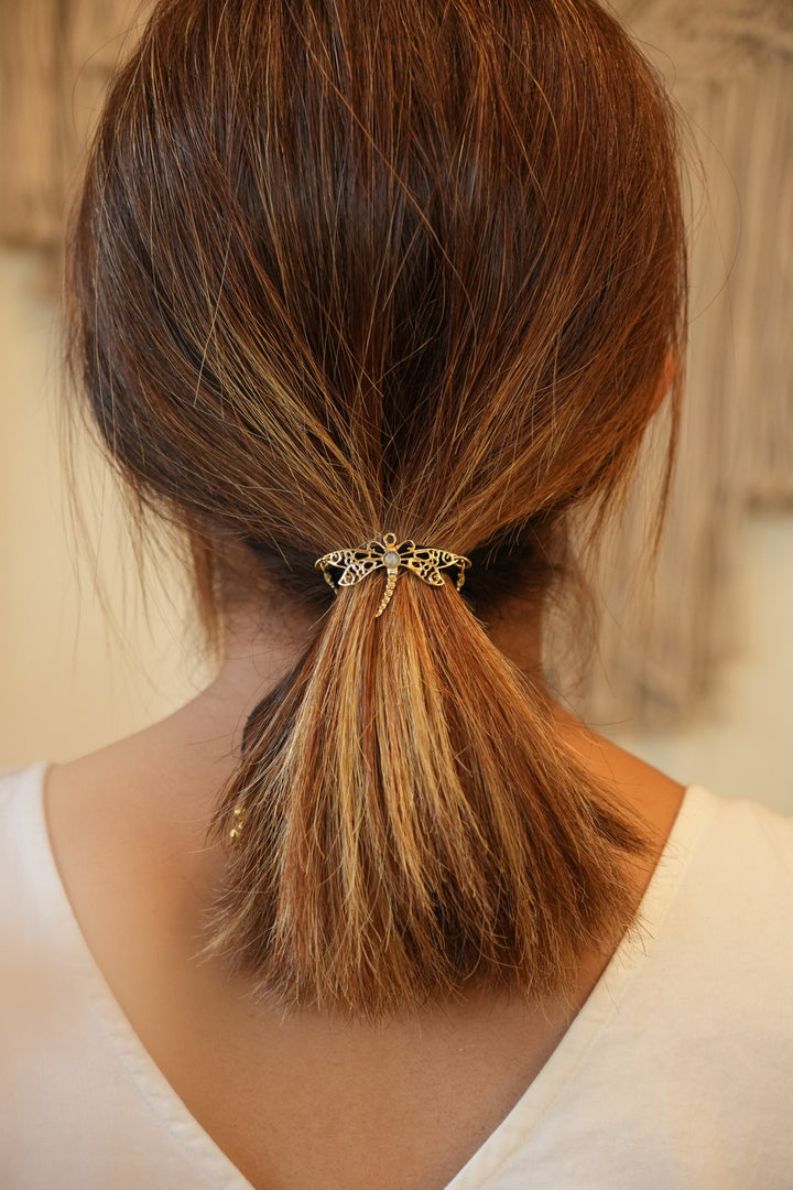 Fly fly hair tie