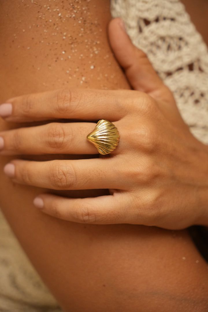 Shellsphere ring- Adjustable