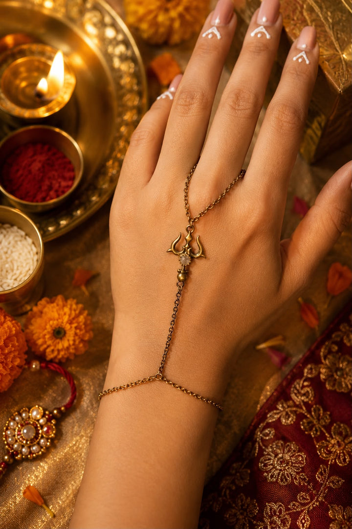 Trishul Connector Lumba Rakhi With Rice, Haldi & Kum Kum Dibbi gift pack