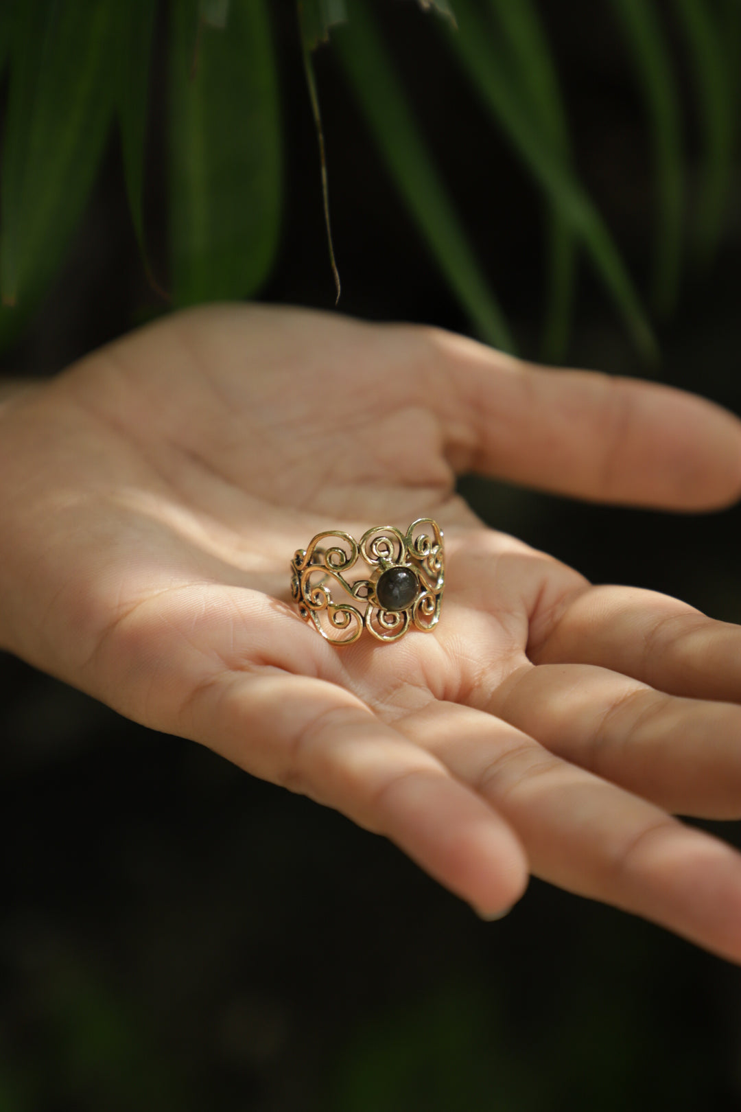 Labradorite curl ring. Adjustable. size 5-8