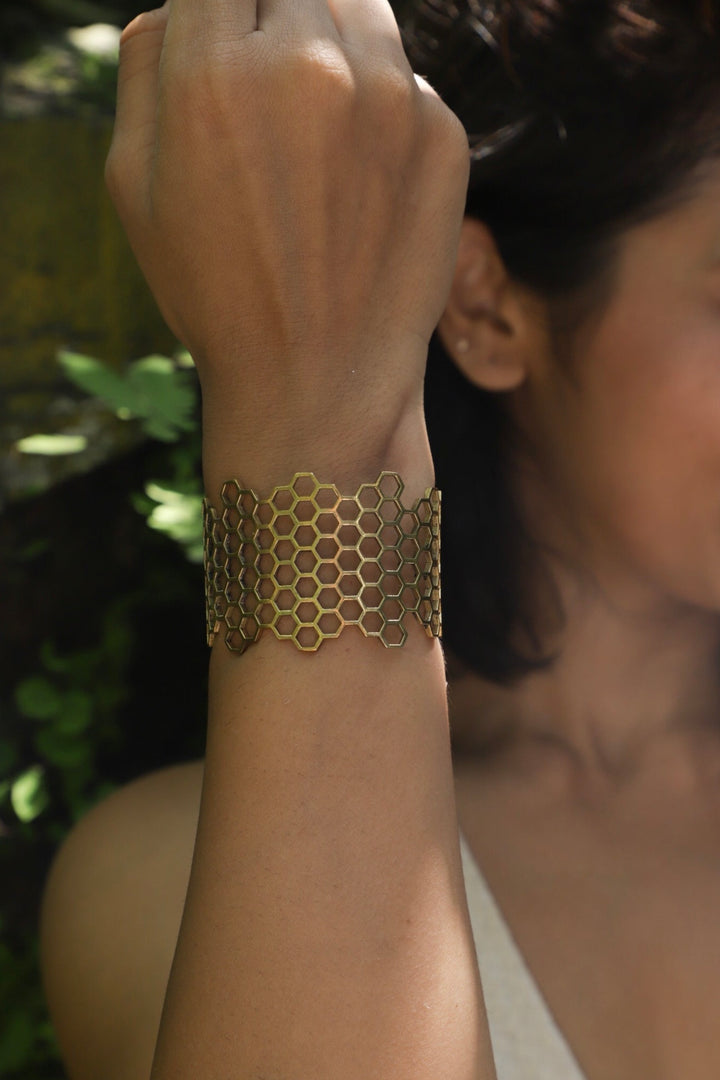 Broad Honeycomb bangle