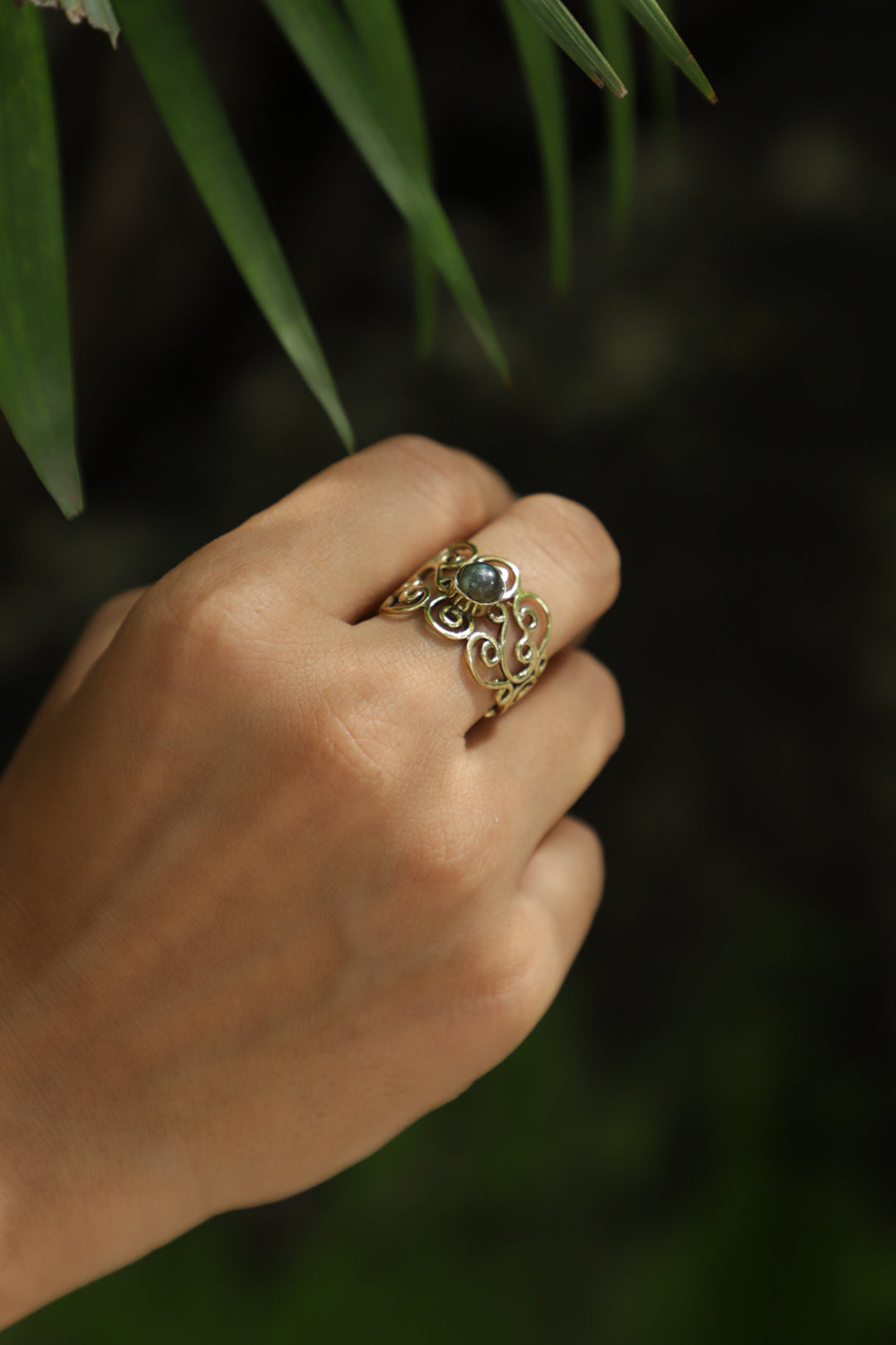 Labradorite curl ring. Adjustable. size 5-8