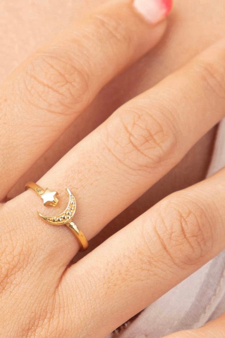 Celestial Adjustable Ring. Size 5-7