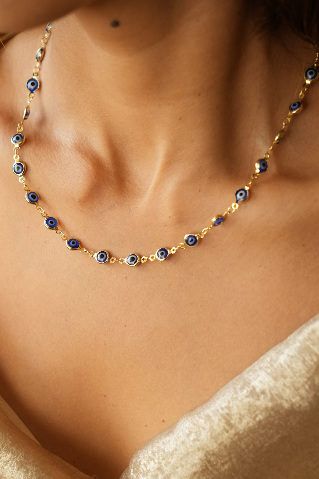 Evil eye short necklace- gold plated