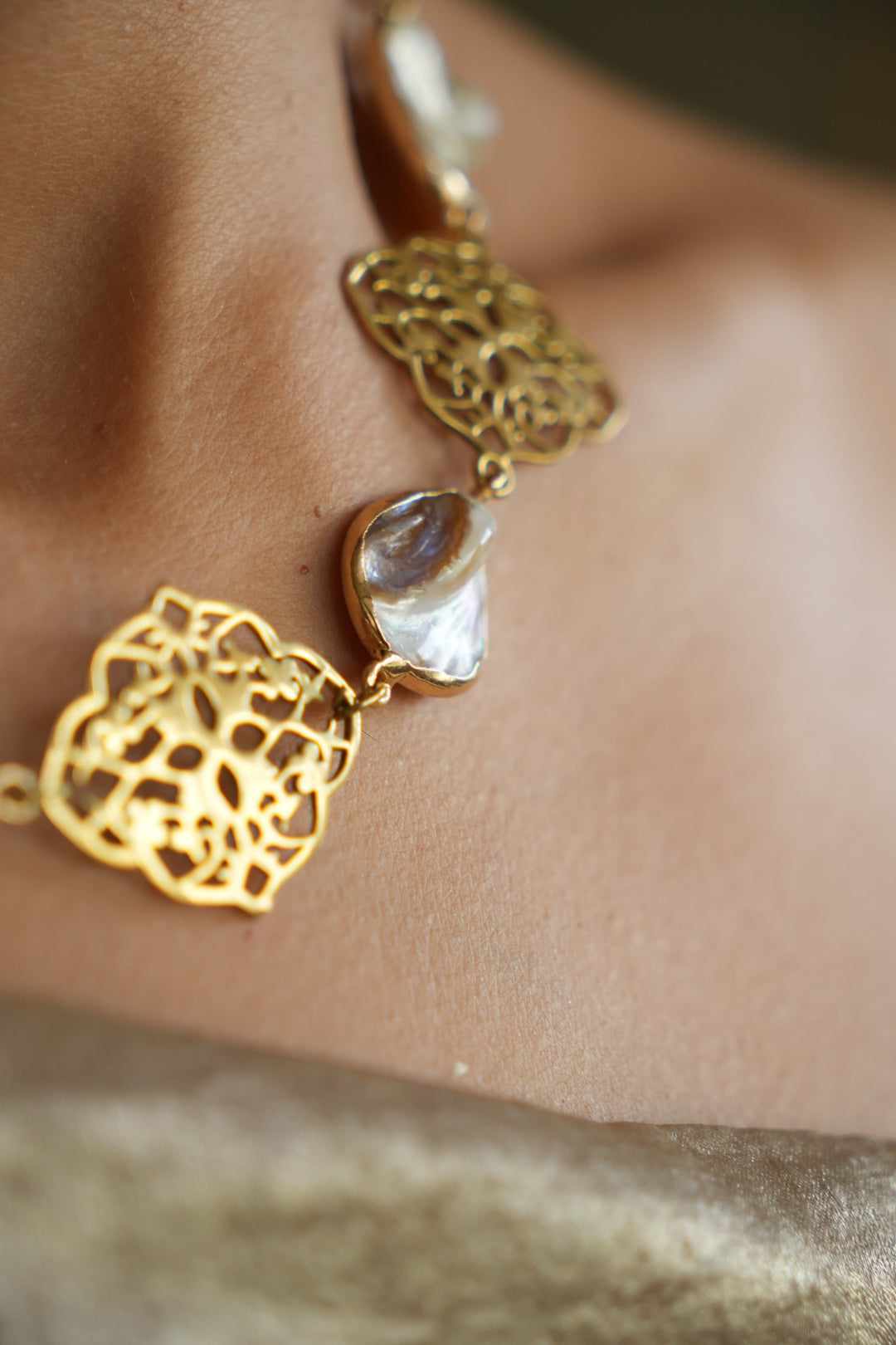 Persian mother of pearl necklace