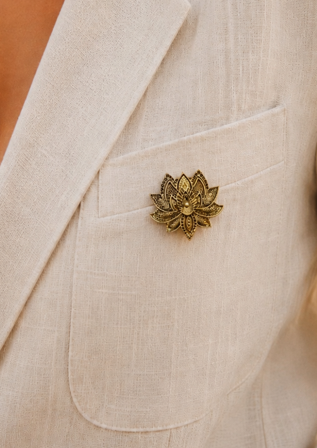 Lotus brooch lapel pin in pure brass